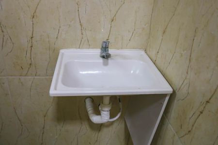 Casa de condomínio para alugar com 135m², 2 quartos e 1 vaga Casa de condomínio para alugar com 135m², 2 quartos e 1 vagaLavabo 1º Pavimento