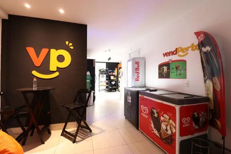 Apartamento para alugar com 38m², 1 quarto e 1 vagaMinimercado