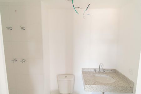 Apartamento à venda com 132m², 3 quartos e 2 vagasBanheiro da Suíte 2