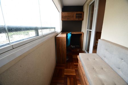 Sala - Sacada de apartamento para alugar com 2 quartos, 70m² em Mansões Santo Antônio, Campinas