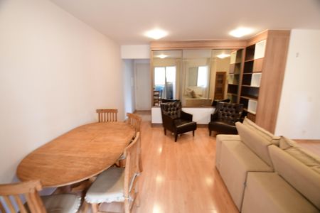 Apartamento para alugar com 70m², 2 quartos e 2 vagasSala