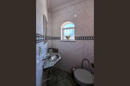 Casa à venda com 450m², 4 quartos e 3 vagasLavabo