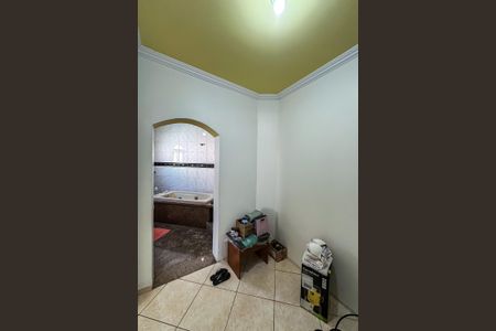 Casa à venda com 450m², 4 quartos e 3 vagasCloset da suíte 2