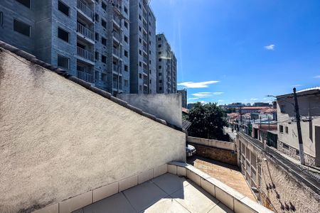 Casa à venda com 450m², 4 quartos e 3 vagasVaranda da Suíte 1