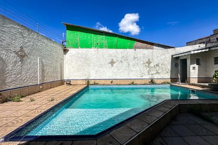 Casa à venda com 450m², 4 quartos e 3 vagasPiscina
