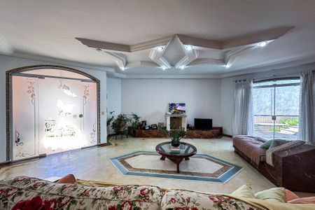 Casa à venda com 450m², 4 quartos e 3 vagasSala