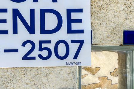 Casa à venda com 450m², 4 quartos e 3 vagasPlaca