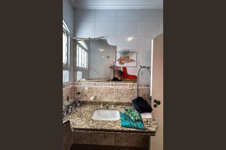 Casa à venda com 450m², 4 quartos e 3 vagasBanheiro