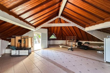 Casa à venda com 450m², 4 quartos e 3 vagasSuíte 1