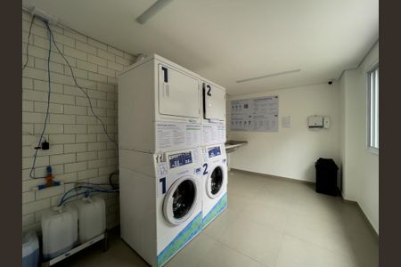 Studio à venda com 32m², 1 quarto e sem vaga Studio à venda com 32m², 1 quarto e sem vagaÁrea Comum - Lavanderia