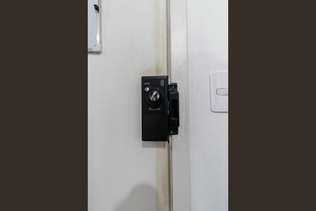 Studio à venda com 32m², 1 quarto e sem vaga Studio à venda com 32m², 1 quarto e sem vagaFechadura Eletrônica