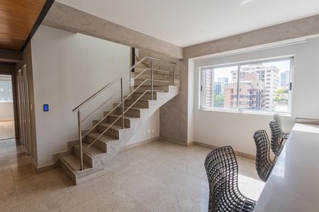 Apartamento à venda com 135m², 2 quartos e 2 vagas Apartamento à venda com 135m², 2 quartos e 2 vagasSala 1