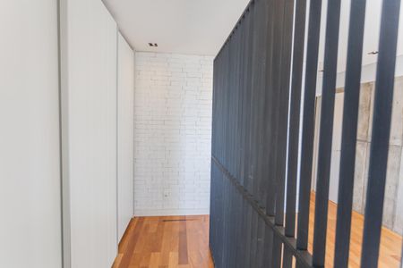 Apartamento à venda com 135m², 2 quartos e 2 vagas Apartamento à venda com 135m², 2 quartos e 2 vagasCloset da Suíte