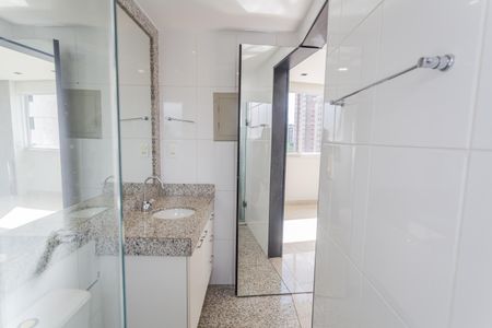 Apartamento à venda com 135m², 2 quartos e 2 vagas Apartamento à venda com 135m², 2 quartos e 2 vagasBanheiro Social 2 na Cobertura