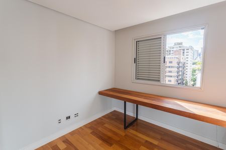 Apartamento à venda com 135m², 2 quartos e 2 vagas Apartamento à venda com 135m², 2 quartos e 2 vagasQuarto 2