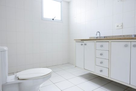 Apartamento para alugar com 194m², 3 quartos e 3 vagas Apartamento para alugar com 194m², 3 quartos e 3 vagasBanheiro da Suíte 3