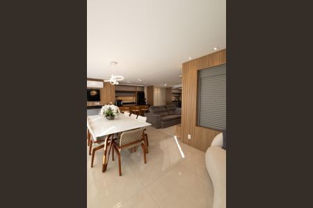 Apartamento à venda com 103m², 3 quartos e 2 vagasCozinha