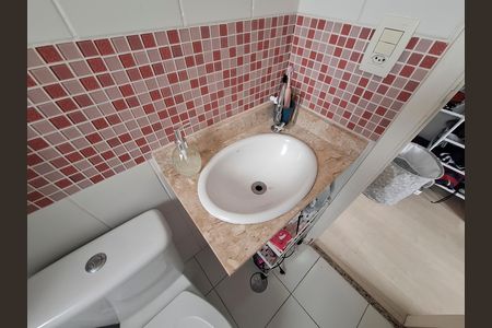 Apartamento à venda com 58m², 2 quartos e 2 vagasBanheiro da Suíte