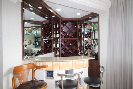 Apartamento para alugar com 110m², 3 quartos e 2 vagasAdega 