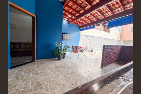 Casa para alugar com 150m², 2 quartos e 2 vagas Casa para alugar com 150m², 2 quartos e 2 vagasÁrea de Serviço