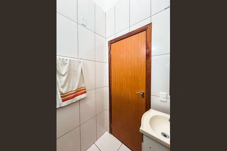 Casa para alugar com 150m², 2 quartos e 2 vagas Casa para alugar com 150m², 2 quartos e 2 vagasBanheiro