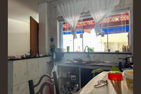 Casa para alugar com 150m², 2 quartos e 2 vagas Casa para alugar com 150m², 2 quartos e 2 vagasCozinha