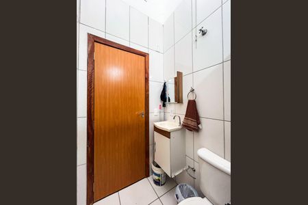 Casa para alugar com 150m², 2 quartos e 2 vagas Casa para alugar com 150m², 2 quartos e 2 vagasBanheiro