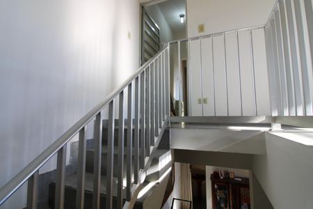 Casa à venda com 150m², 2 quartos e 1 vagaescada