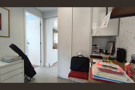 Apartamento à venda com 97m², 3 quartos e 3 vagas Apartamento à venda com 97m², 3 quartos e 3 vagasEscritório