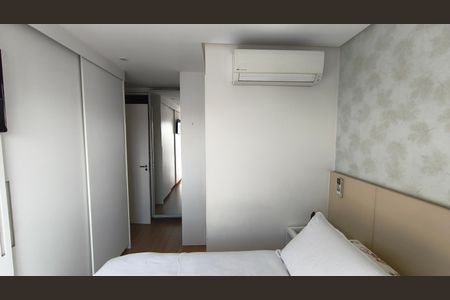 Apartamento à venda com 97m², 3 quartos e 3 vagas Apartamento à venda com 97m², 3 quartos e 3 vagasSuíte