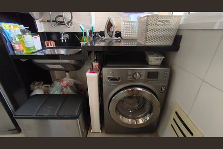 Apartamento à venda com 97m², 3 quartos e 3 vagas Apartamento à venda com 97m², 3 quartos e 3 vagasÁrea de Serviço