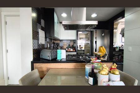 Apartamento à venda com 97m², 3 quartos e 3 vagas Apartamento à venda com 97m², 3 quartos e 3 vagasCozinha