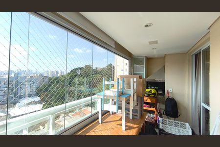Apartamento à venda com 97m², 3 quartos e 3 vagas Apartamento à venda com 97m², 3 quartos e 3 vagasVaranda