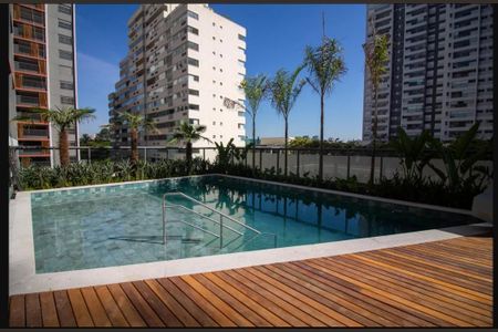 Apartamento à venda com 25m², 1 quarto e sem vaga Apartamento à venda com 25m², 1 quarto e sem vagaPiscina