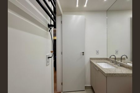 Apartamento à venda com 25m², 1 quarto e sem vaga Apartamento à venda com 25m², 1 quarto e sem vagaBanheiro social