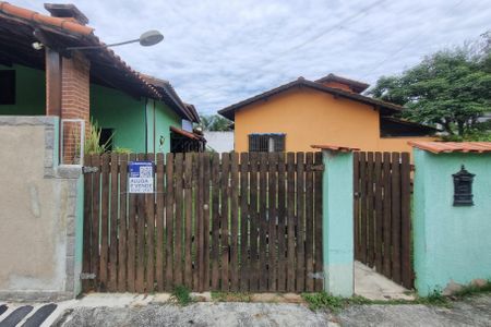 Casa de condomínio para alugar com 45m², 2 quartos e sem vaga Casa de condomínio para alugar com 45m², 2 quartos e sem vagaFachada