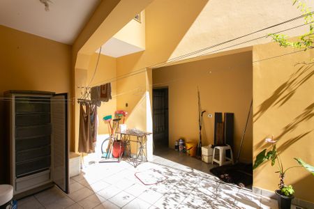 Casa para alugar com 170m², 3 quartos e 2 vagasQuintal
