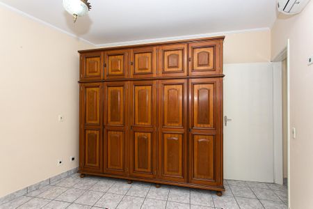 Casa para alugar com 170m², 3 quartos e 2 vagasSuíte