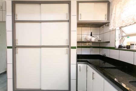 Casa para alugar com 170m², 3 quartos e 2 vagasCozinha