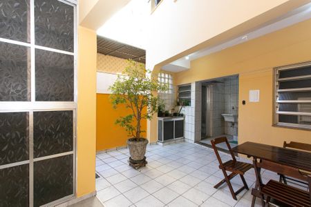 Casa para alugar com 170m², 3 quartos e 2 vagasQuintal