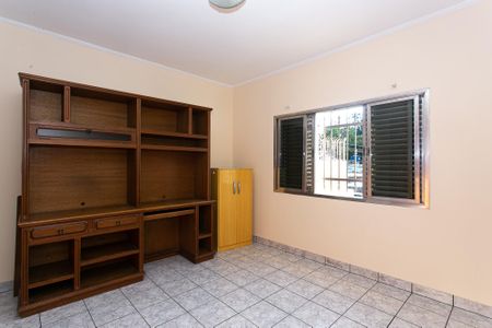 Casa para alugar com 170m², 3 quartos e 2 vagasQuarto 1