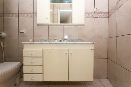 Casa para alugar com 170m², 3 quartos e 2 vagasBanheiro da Suíte