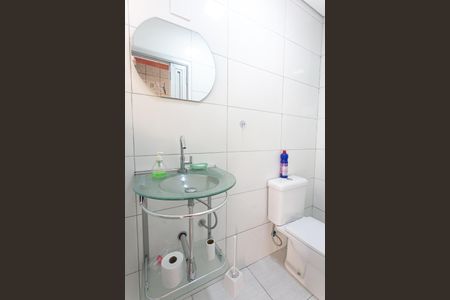 Casa para alugar com 170m², 3 quartos e 2 vagasBanheiro de Serviço