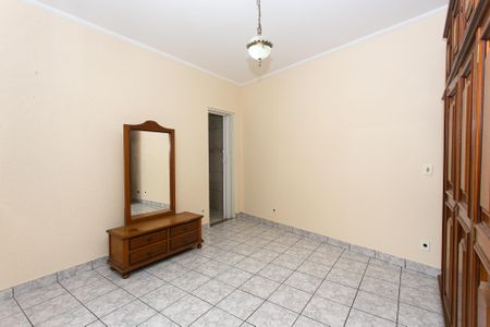 Casa para alugar com 170m², 3 quartos e 2 vagasSuíte