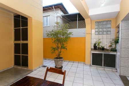 Casa para alugar com 170m², 3 quartos e 2 vagasQuintal