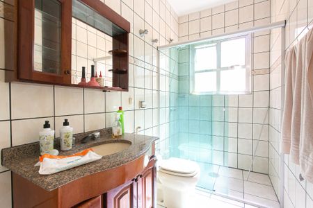 Casa para alugar com 170m², 3 quartos e 2 vagasBanheiro