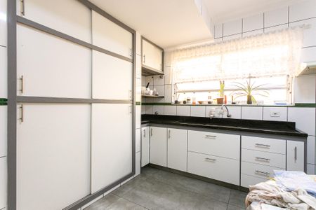 Casa para alugar com 170m², 3 quartos e 2 vagasCozinha