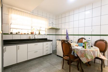 Casa para alugar com 170m², 3 quartos e 2 vagasCozinha