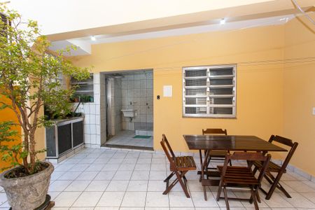 Casa para alugar com 170m², 3 quartos e 2 vagasQuintal
