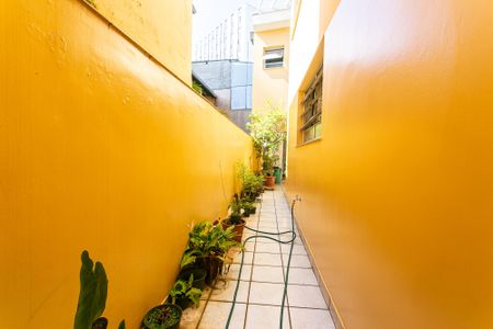 Casa para alugar com 170m², 3 quartos e 2 vagasCorredor